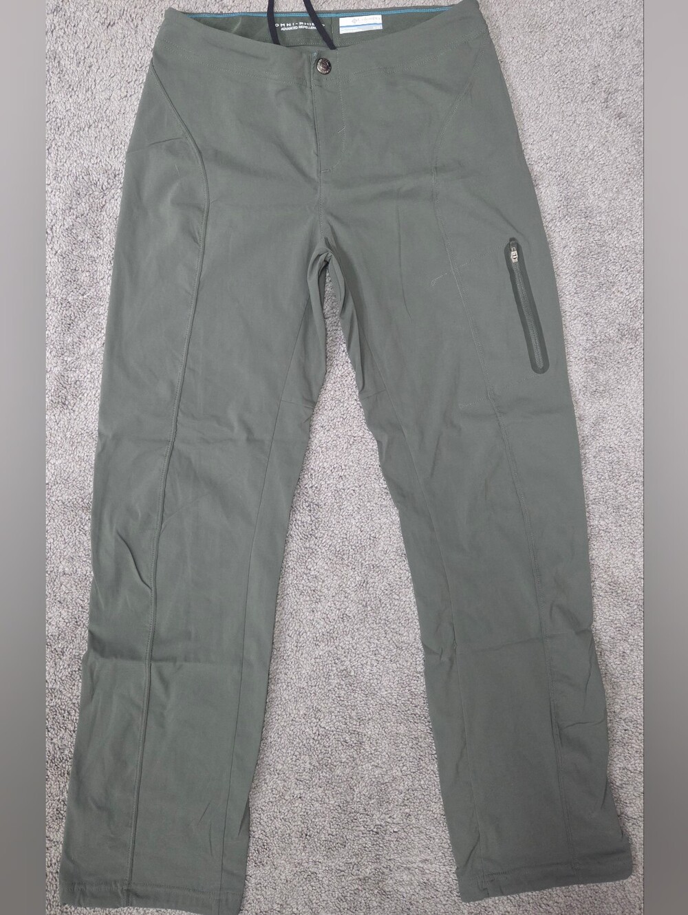 Columbia Women’s Green Omni-Shield Straight Leg Mid Rise Button Pants 28"